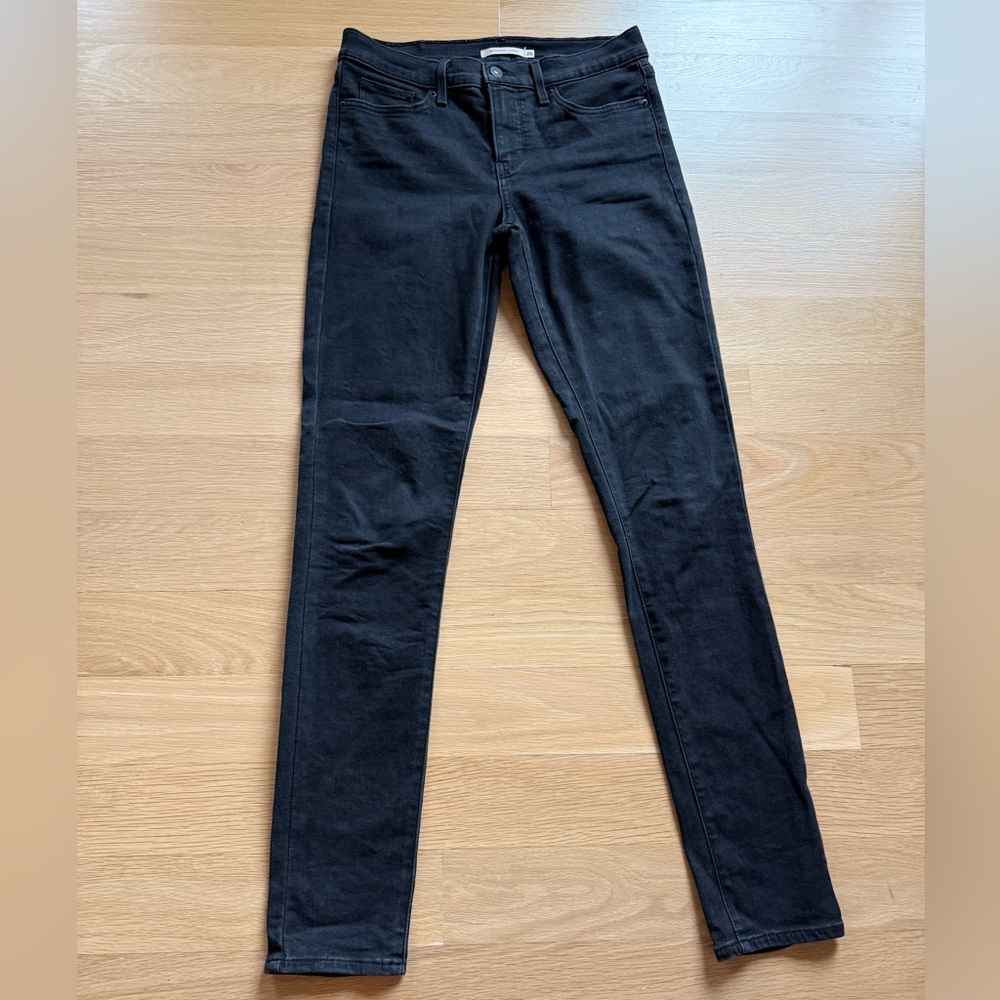 Levi's Women's 311 Shaping Skinny Mid-Rise Jeans Black Wash, Size 26